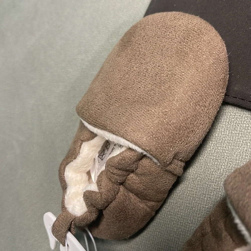 BNWT H&M BROWN ULTRA SUEDE COZY BABY BOOTIE SLIPPERS/CRIB SHOES SIZE 1-2  3-6M
